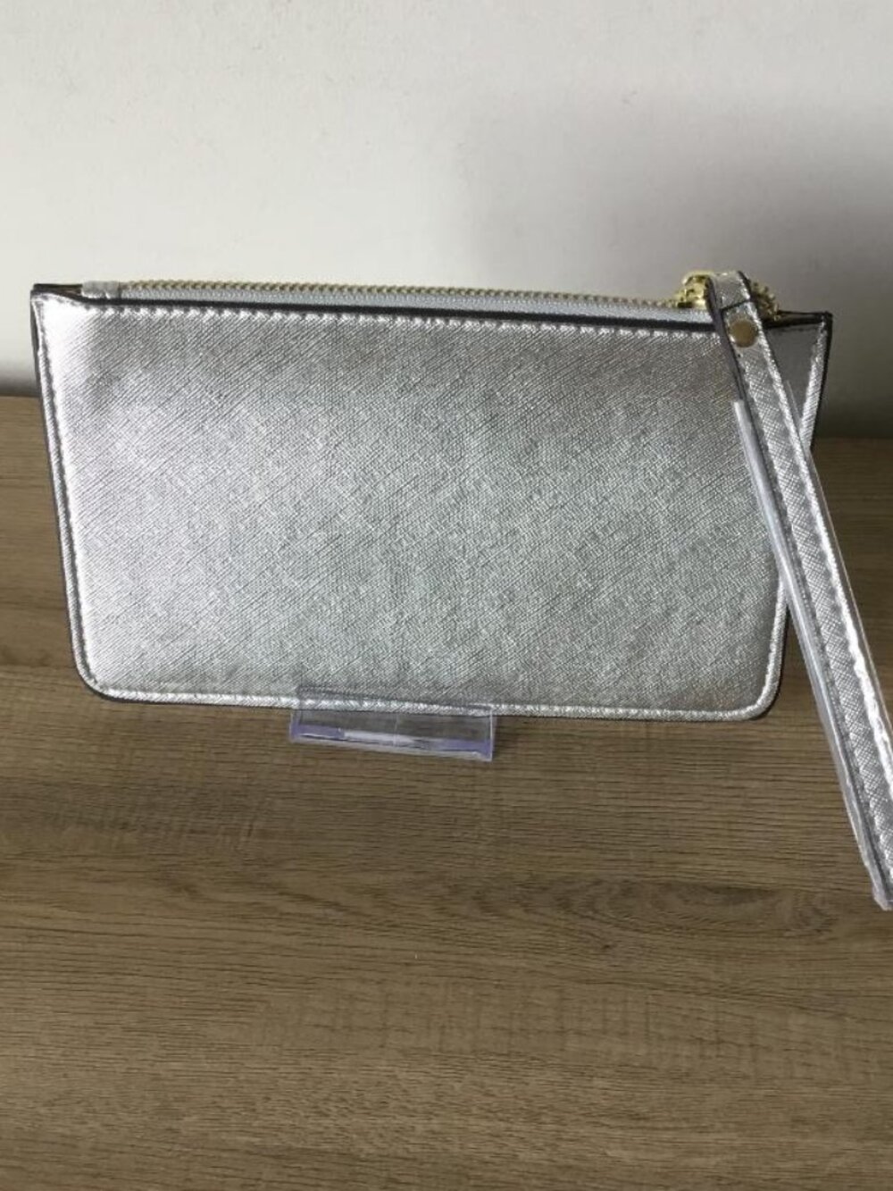 Kate Spade New York Saffiano Leather Slim Wallet Metallic Finish Gold Tone Logo - Picture 2 of 3